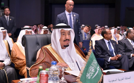 الملك : عاصفة الحزم ستتواصل حتى ينعم شعب اليمن بالأمن