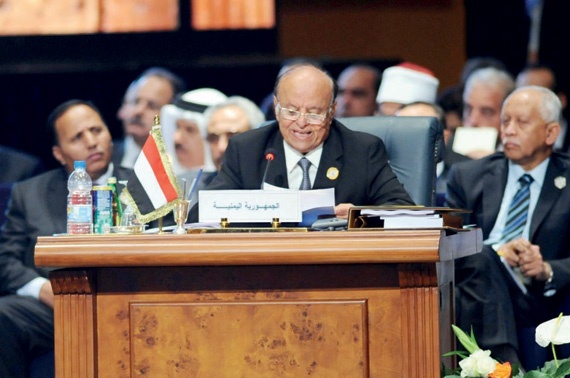 هادي: القوى الظلامية عادت لتجر البلد إلى الخلف متحدية الإرادة الشعبية والشرعية الدولية