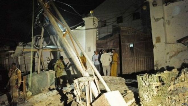 القوات الصومالية تنهي حصار جماعة الشباب لفندق في مقديشو قتل خلاله 18 شخصا