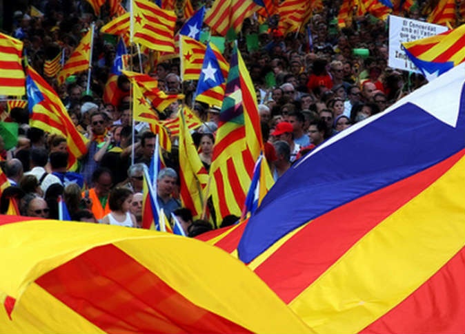 الانفصاليون في كتالونيا يوافقون على خارطة طريق للاستقلال عن اسبانيا