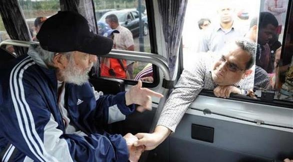 فيدل كاسترو يظهر علنا للمرة الأولى منذ أكثر من عام