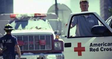 وصول أول طائرة للصليب الأحمر إلى " صنعاء"