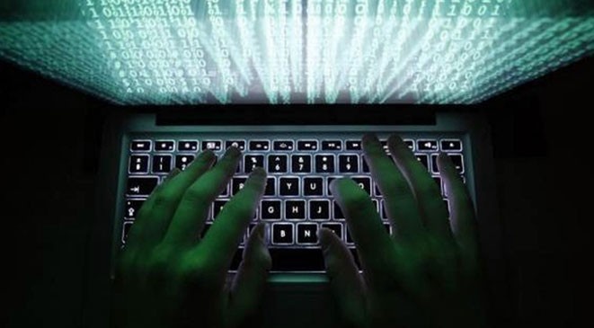 سي.إن.إن: متسللون روس وصلوا لأنظمة كمبيوتر حساسة للبيت الأبيض