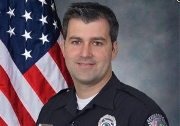 فصل شرطي أمريكي أبيض من عمله بعد قتله رجلاً أسوداً في ساوث كارولينا