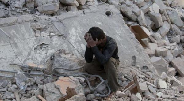 المرصد السوري : أكثر من 220 ألف قتيل في سوريا منذ انطلاقة الثورة