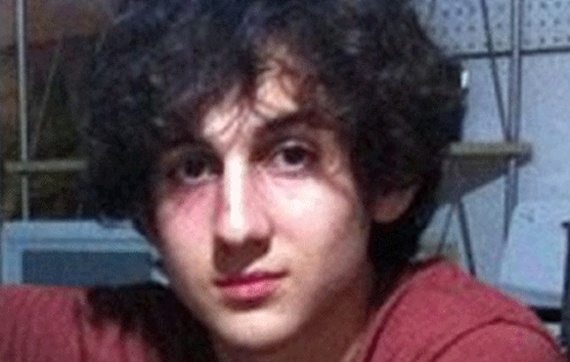 ضحايا تفجيرات بوسطن يطالبون بإسقاط الإعدام عن تسارنييف