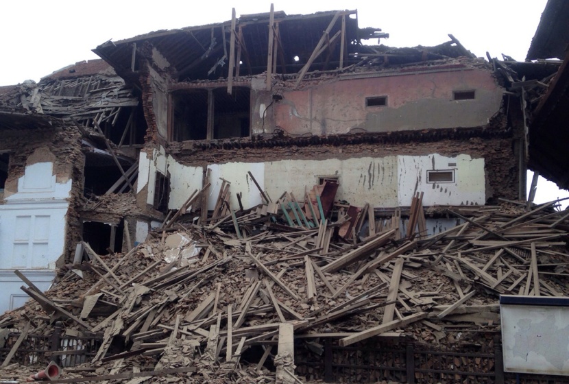 وزير نيبالي: الزلزال أودى بحياة 1457 شخصا