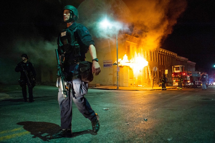 حاكم ولاية ميريلاند يعلن حالة الطوارئ بعد أحداث بالتيمور