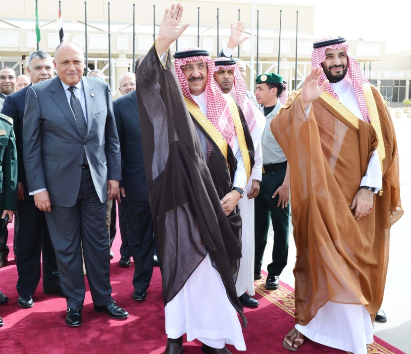 الملك يبحث مع الرئيس المصري تطورات الأوضاع الإقليمية