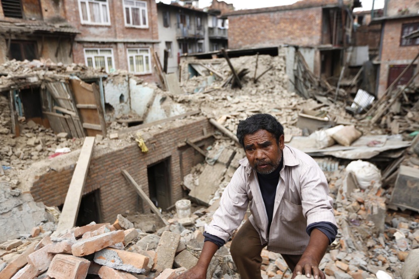 زلزال نيبال العنيف قتل أكثر من 7000 شخص