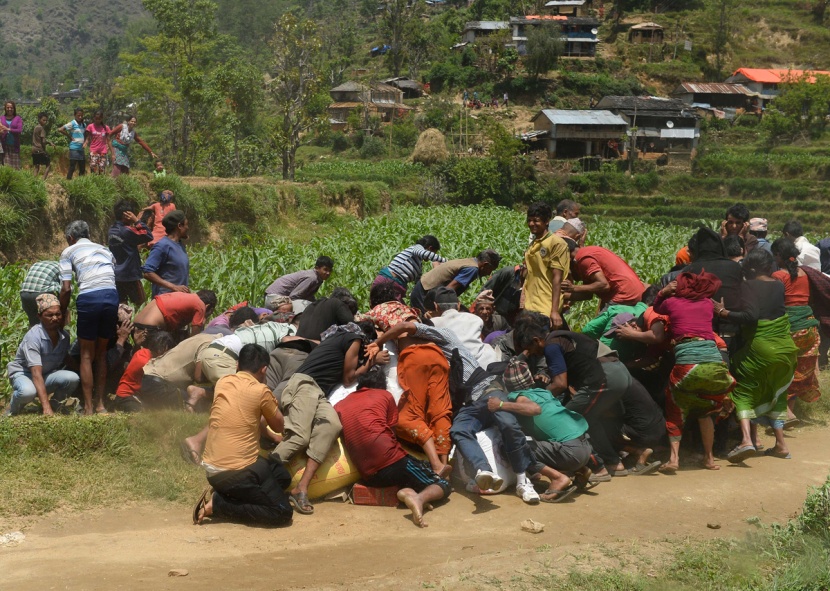 زلزال نيبال العنيف قتل أكثر من 7000 شخص