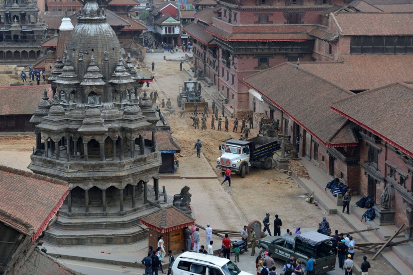 زلزال نيبال العنيف قتل أكثر من 7000 شخص