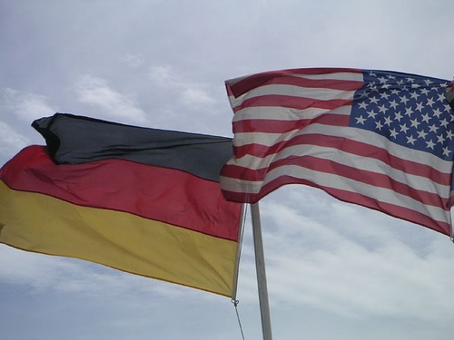 برلين: لا توتر في العلاقات مع الولايات المتحدة رغم فضيحة الاستخبارات الألمانية الأمريكية