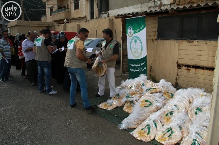 الحملة الوطنية لنصرة الأشقاء في سوريا تواصل برنامجها "شقيقي قوتك هنيئًا"