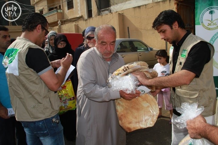 الحملة الوطنية لنصرة الأشقاء في سوريا تواصل برنامجها "شقيقي قوتك هنيئًا"