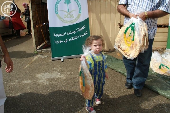 الحملة الوطنية لنصرة الأشقاء في سوريا تواصل برنامجها "شقيقي قوتك هنيئًا"