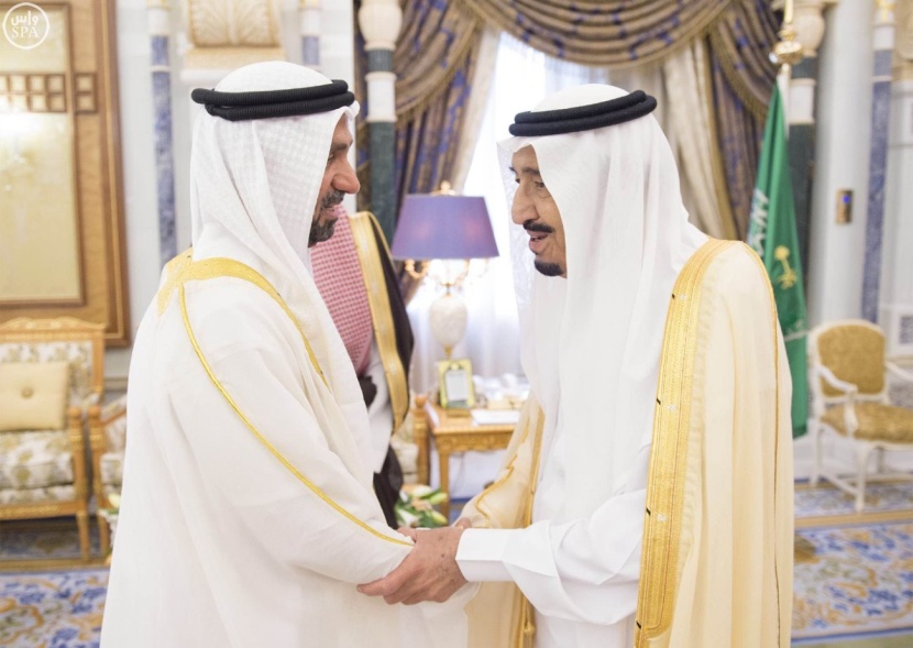الملك : السعودية تدعم وتؤيد من يسعى في لمِّ شمل المسلمين والعرب
