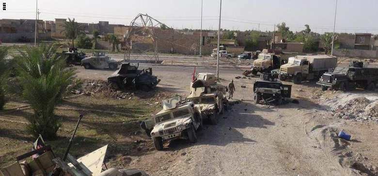 فرار 25 ألف شخص من الرمادي بعد هجوم داعش.. وواشنطن تصف هزيمة الجيش العراقي بالنكسة