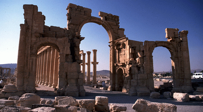 الأزهر : الدفاع عن المناطق الأثرية في تدمر "معركة الانسانية بأكملها"