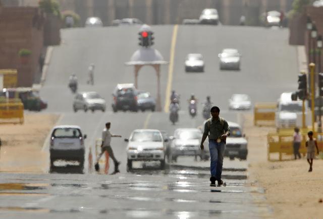 موجة الحر في الهند تودي بحياة أكثر من 2300 شخص