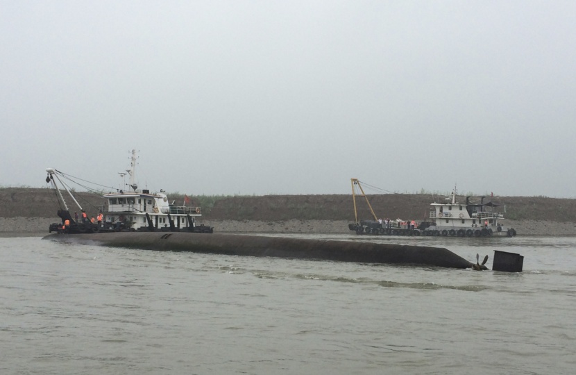 غرق سفينة في الصين على متنها 450 شخصا