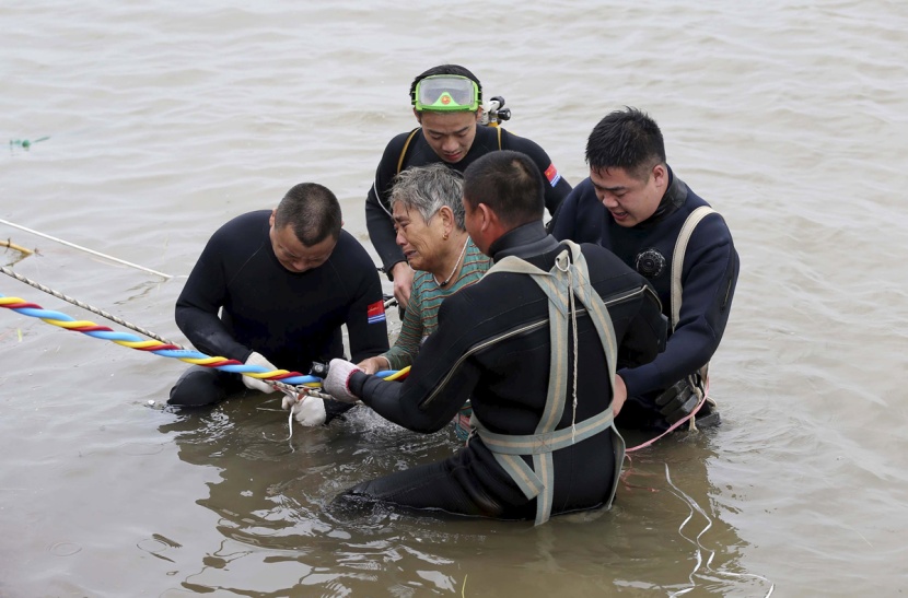 غرق سفينة في الصين على متنها 450 شخصا