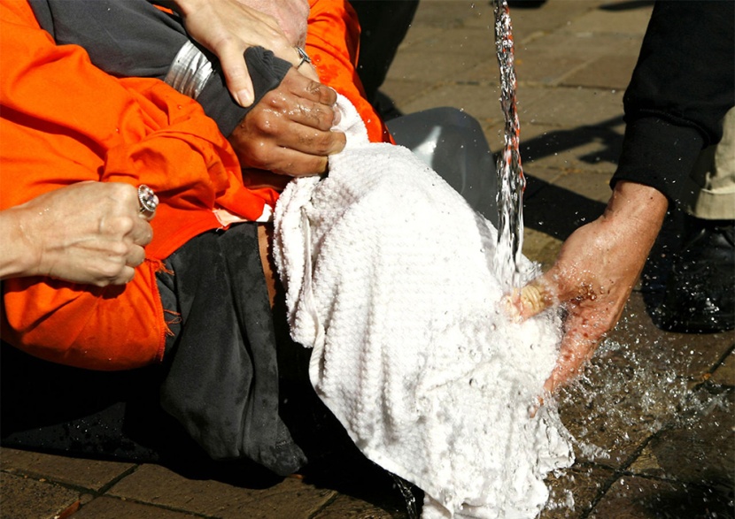 معتقل في جوانتانامو: الاعتداءات الجنسية والتعذيب يتجاوز كل ما قيل