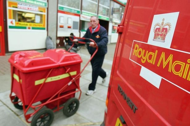 الحكومة البريطانية تتجه لبيع حصتها في البريد الملكي مقابل 1.5 مليار جنيه