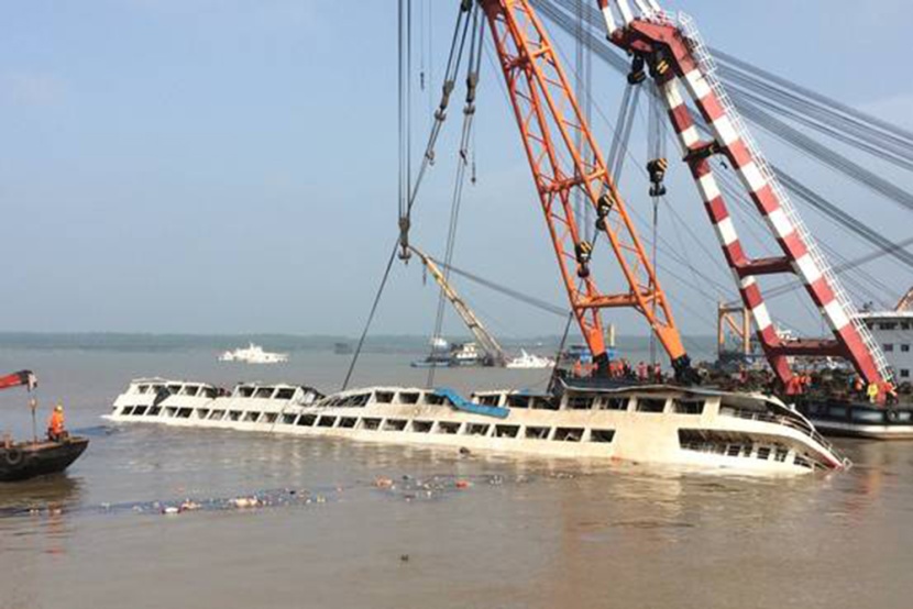 معظم ركاب السفينة الصينية الغارقة من السائحين كبار السن