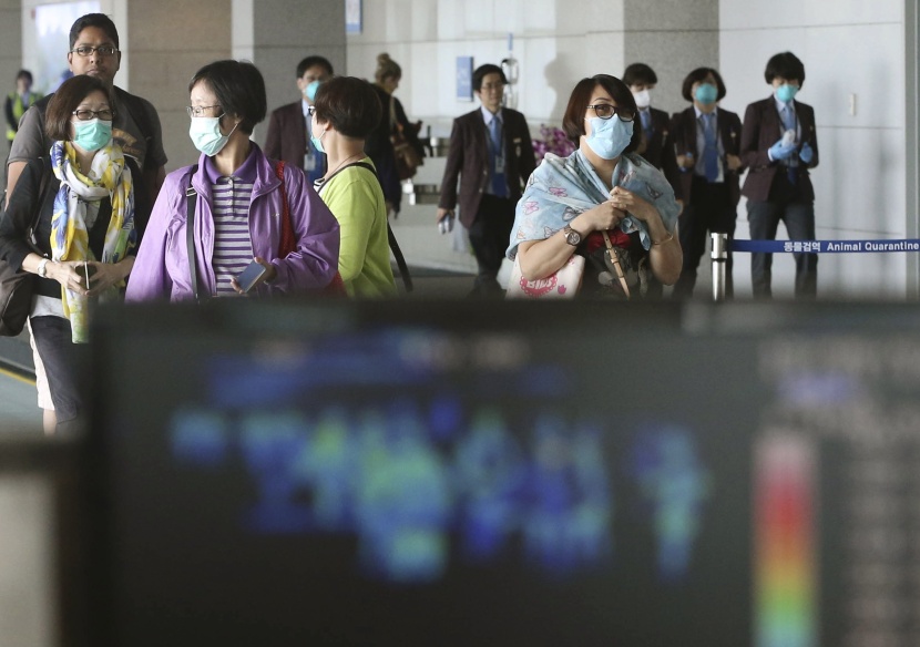 الإمارات تحذر رعاياها من السفر إلى كوريا الجنوبية لانتشار فيروس كورونا