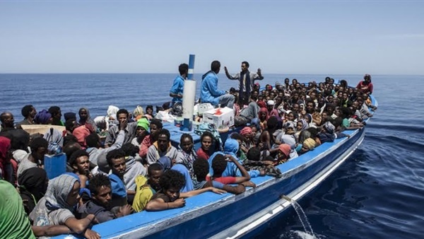 بحثا عن الحياة .. 100 ألف مهاجر يعبرون إلى أوروبا في 2015