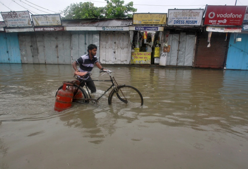 قصة مصورة: فيضانات الهند