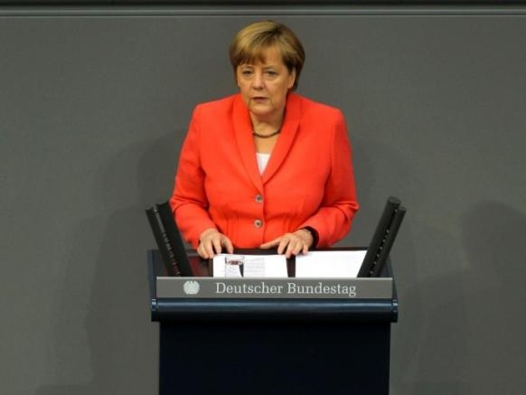 ميركل: قمة الاتحاد الاوروبي يوم الاثنين تحتاج الي أسس لأي قرارات