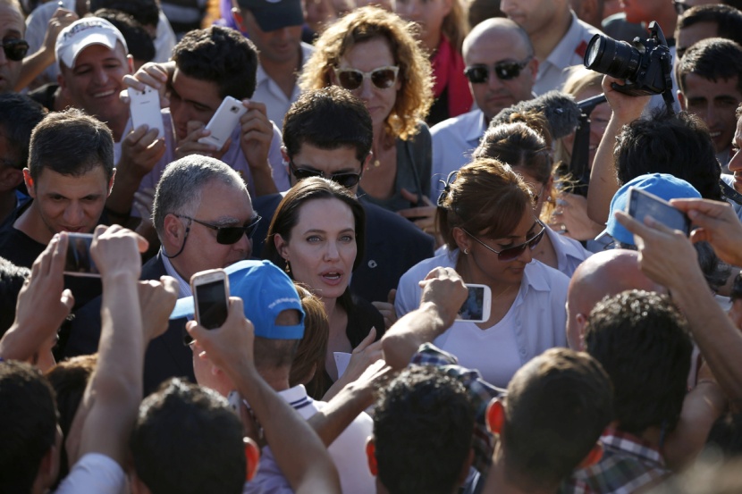 انجلينا جولي : أزمة اللاجئين انفجار للمعاناة الإنسانية