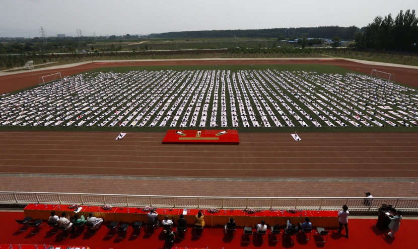 رئيس وزراء الهند يقود الاحتفال باليوم العالمي لليوجا