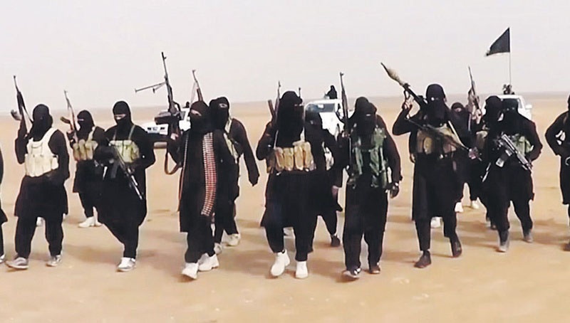 "داعش": الإعدام لمن يشاهد البرامج الرمضانية عبر الفضائيات