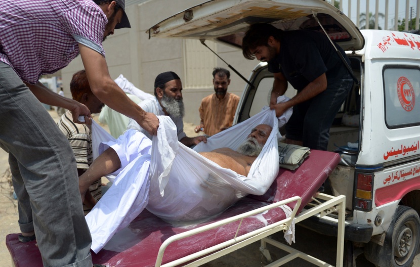 موجة الحر في باكستان تقتل 500 شخصا