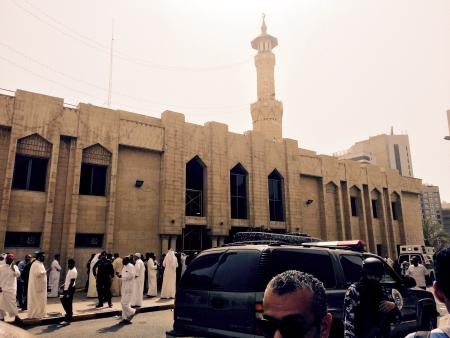 الكويت: مقتل 27 وإصابة 227 في انفجار مسجد الصادق