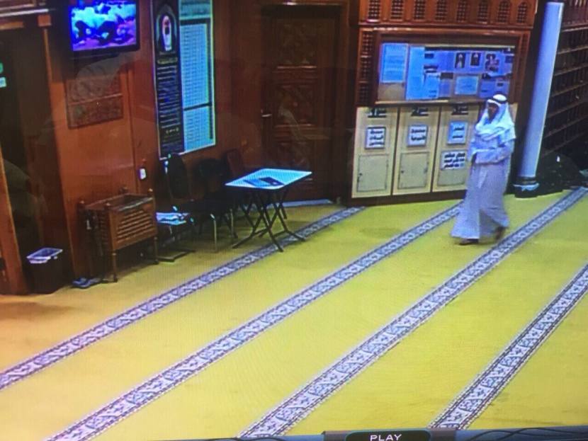 الكويت : اعتقال مشتبه به في تفجير مسجد الصادق