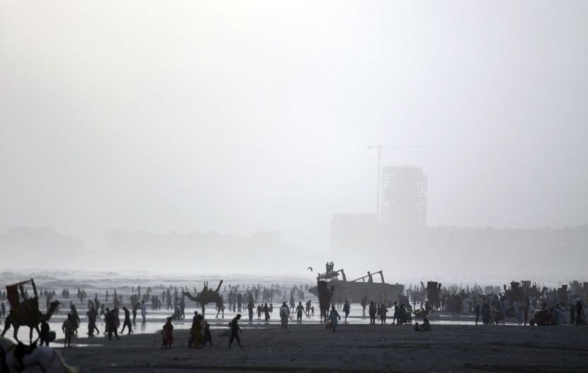 موجة الحر في باكستان تقتل 1130 شخصا