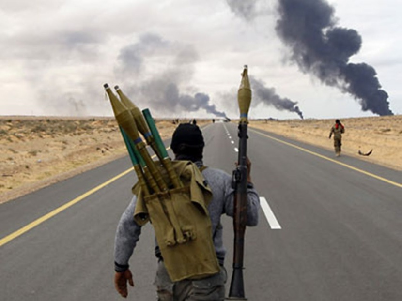 للمرة الأولى منذ سقوط القذافي.. الفرقاء الليبيون يجلسون على طاولة واحدة