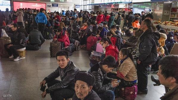 الصين توقف القطارات وتغلق المدارس في جنوب وشرق البلاد مع إقتراب عاصفتين