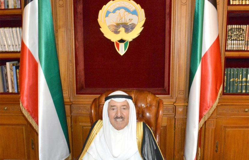 أمير الكويت: التفجير الارهابي اثبت صلابة المجتمع ووحدته في مواجهة العنف والفكر التكفيري المتطرف