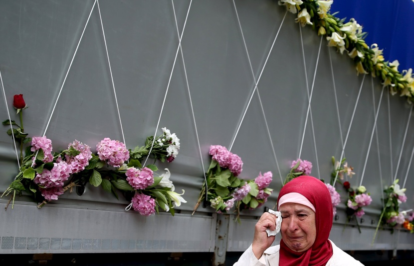 قصة مصورة: البوسنة تستعد لدفن 136 من ضحايا "مجزرة سريبرينيتسا"