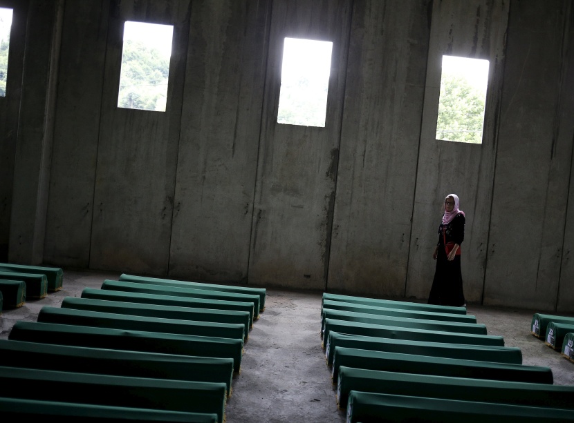 قصة مصورة: البوسنة تستعد لدفن 136 من ضحايا "مجزرة سريبرينيتسا"