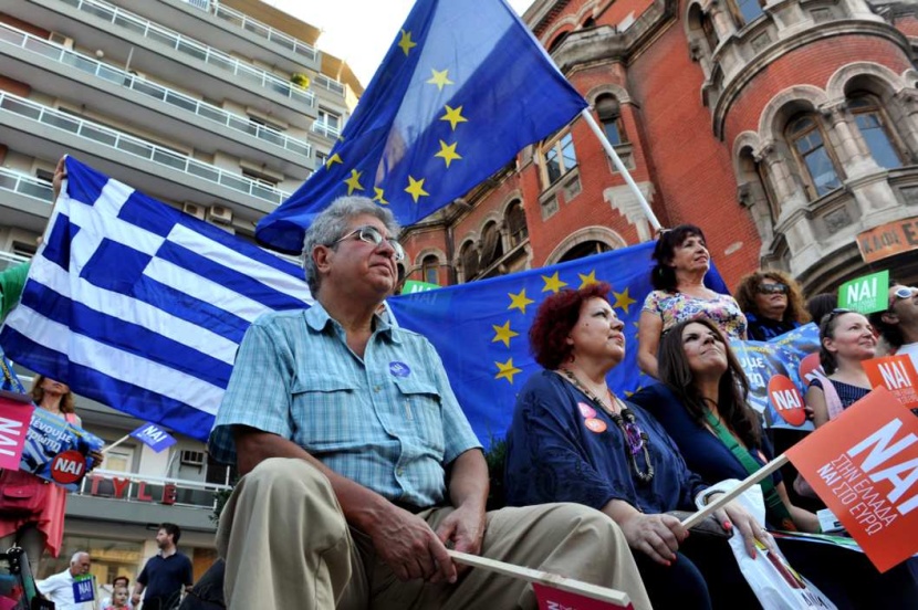 مجموعة اليورو: خروج اليونان بشكل موقت من المنطقة يبقى خيارا قائما