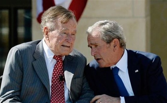 إصابة بوش الأب بكسر في الرقبة بعد سقوطه في منزله