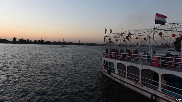 مصرع 15 مصريًا في حادث غرق أحد القوارب بنهر النيل