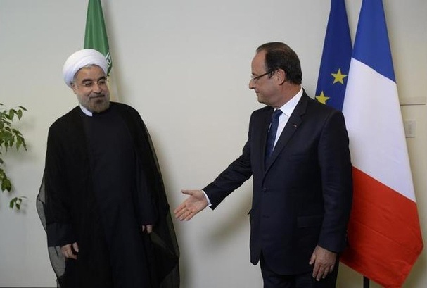 هولاند يجري محادثة مع روحاني حول البرنامج النووي لطهران