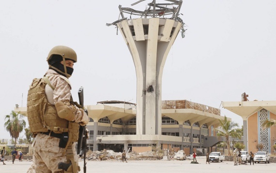 اليمن .. «حزم ذهبي» يقوض تمدد إيران ويمنع إعادة إنتاج النموذج السوري